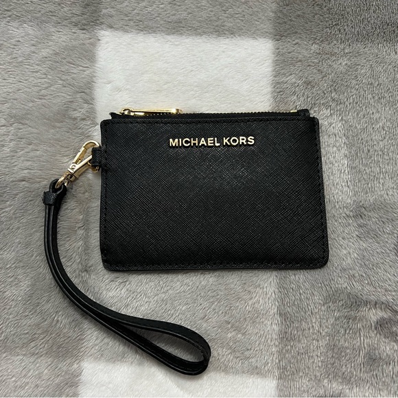 Michael Kors mini card wristlet - Picture 1 of 2